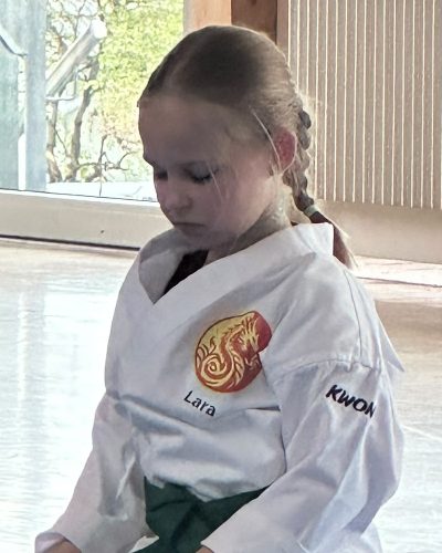 Lara  Skibak